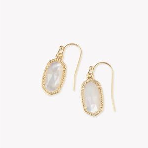 Kendra Scott Lee Gold Drop Earrings in Ivory Pearl